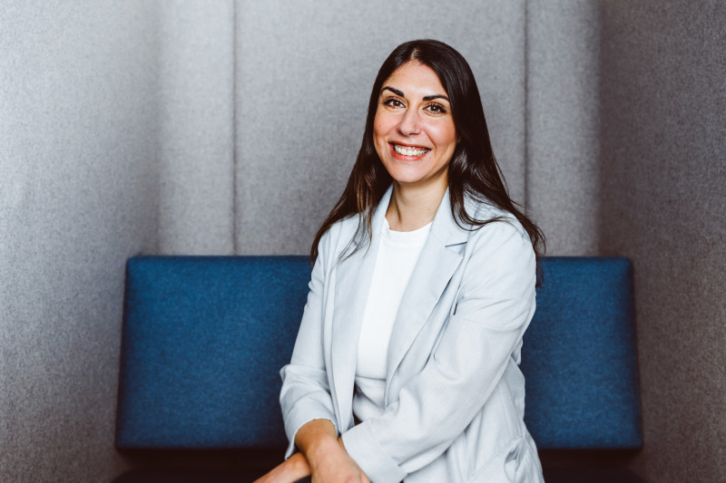 Portrait von Yasmin Cramer, Cloud Sales Managerin bei Ubilabs